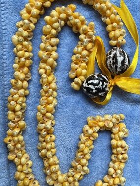 Yellow Shell Bead Lei Necklace with Ribbon Accents